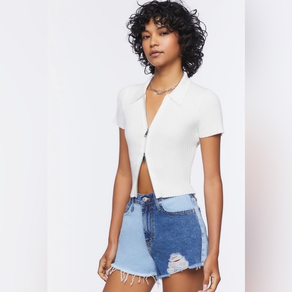NWOT! Forever21 Colorblock Frayed Denim Shorts: Size 27